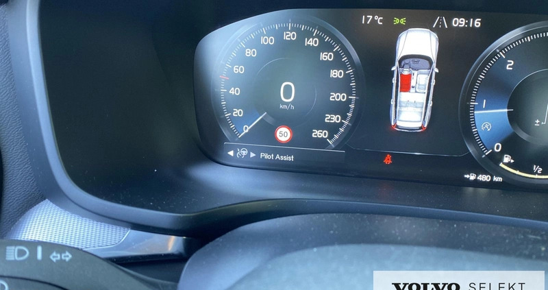 Volvo V60 cena 132900 przebieg: 88195, rok produkcji 2020 z Ciechanów małe 352